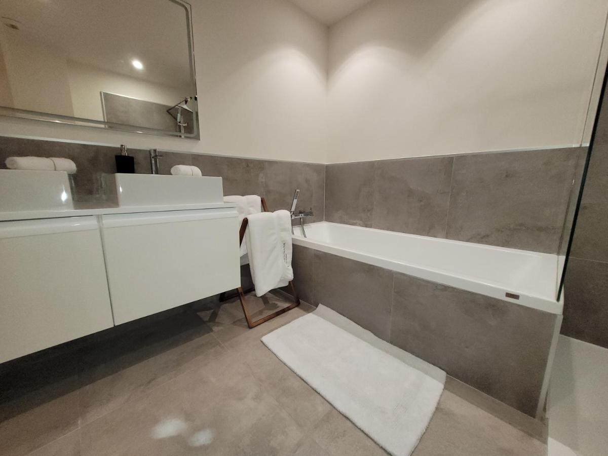 Stunning Apartment La Cala De Mijas - Walking Distance To The Beach And Town - Pool Open المظهر الخارجي الصورة