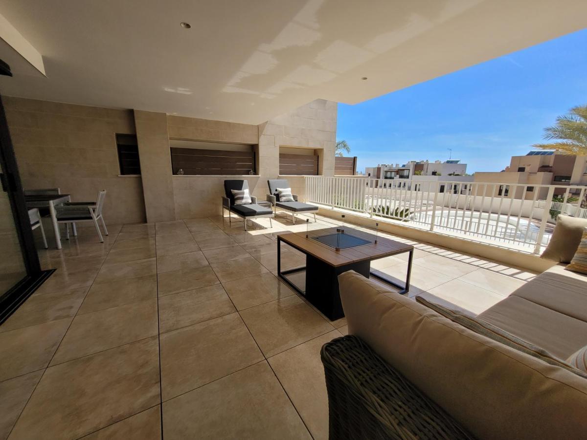 Stunning Apartment La Cala De Mijas - Walking Distance To The Beach And Town - Pool Open المظهر الخارجي الصورة